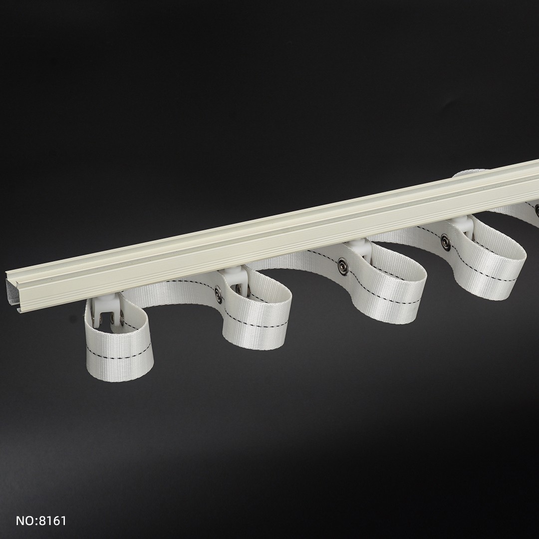 Aluminum flexible curtain track